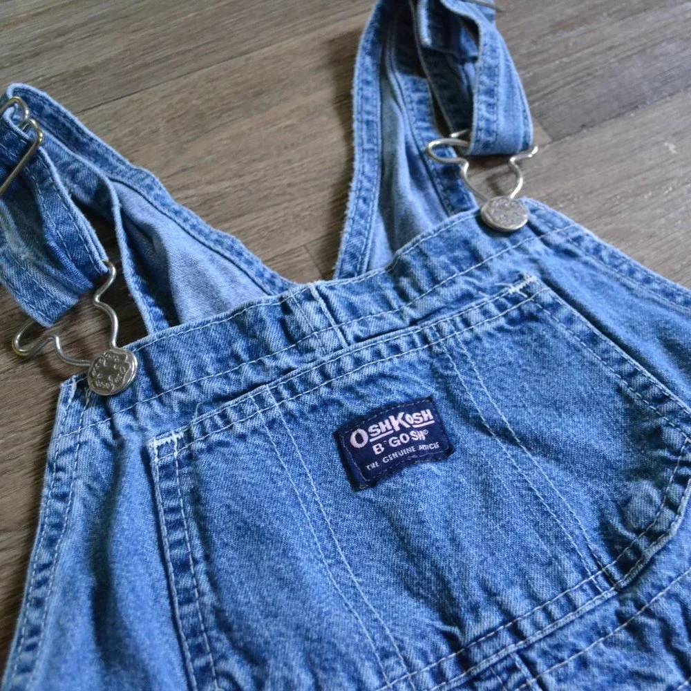 Vintage Oshkosh B'gosh Light Wash Girls' Overalls Size 5 100% Cotton